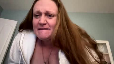 kellilyn10 online show from April 16, 1:38 am