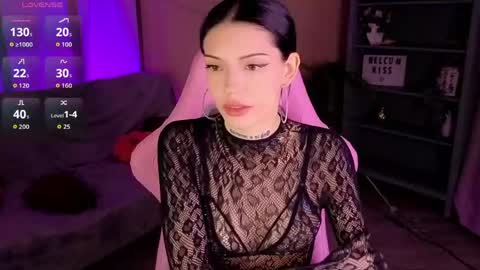 Kelly online show from June 3, 1:03 pm