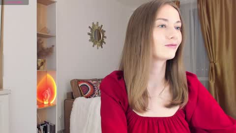 Kelly XO online show from February 3, 3:06 pm