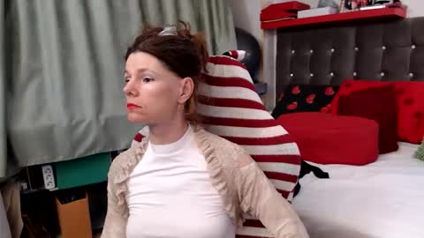 kelly online show from April 21, 3:57 am