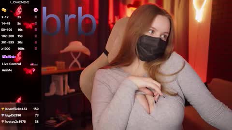 kelly online show from October 31, 8:37 am