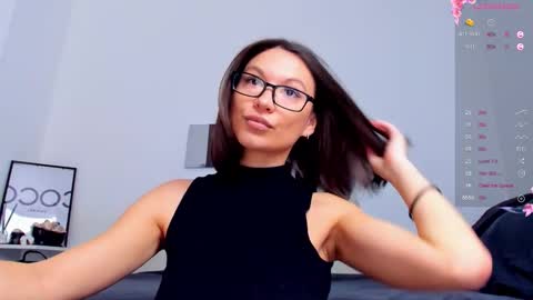 kellysmits online show from March 17, 5:12 am