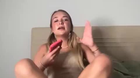 Kelsey Blu online show from March 19, 12:49 am