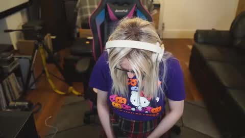 Snapshot of kelseycobalt chatting on September 28, 10:19 pm kelseycobalt online show from September 28, 10:19 pm