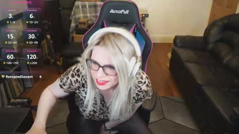 Snapshot of kelseycobalt chatting on October 15, 8:53 pm kelseycobalt online show from October 15, 8:53 pm