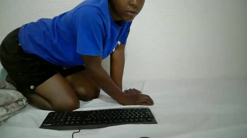 kelsy online show from February 22, 11:02 am