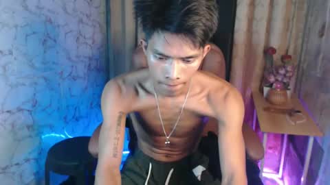 ken_minjun online show from March 25, 2:35 pm