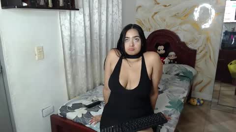 kendall  online show from November 25, 6:01 am