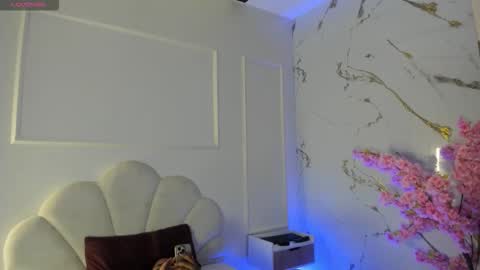 kendallbleer online show from November 18, 12:19 pm