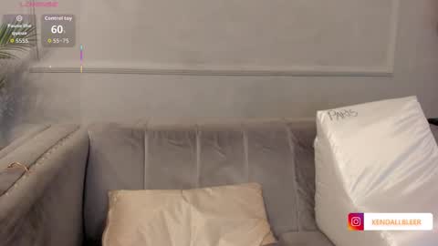 kendallbleer online show from November 16, 11:45 am