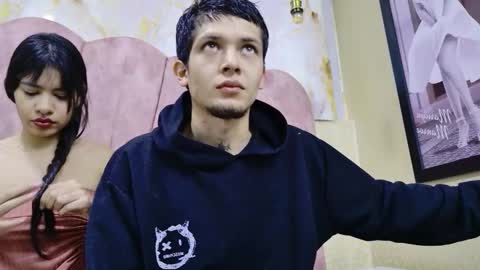 Kendall and Taylor online show from January 8, 12:44 pm