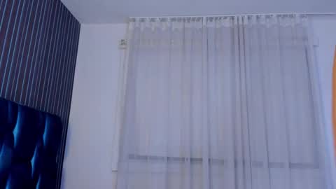 Kendal online show from December 17, 5:14 am