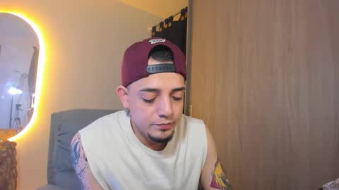 kendel_dimitri online show from February 1, 7:57 am