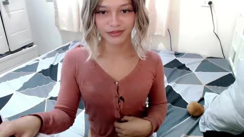 kendra_lunaxx online show from June 10, 9:46 pm