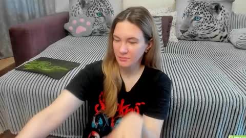 Kendra online show from April 27, 11:57 pm