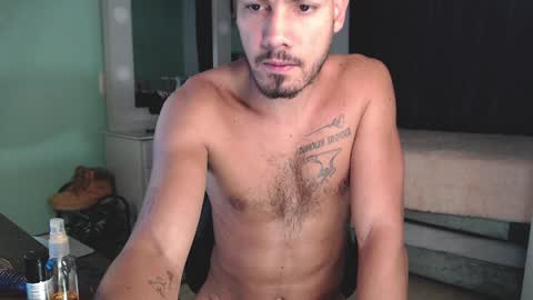 Snapshot of kenfenty chatting on February 10, 2:59 pm Chriss Morales online show from February 10, 2:59 pm