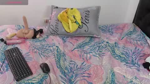 kenia_browm online show from November 27, 4:36 pm