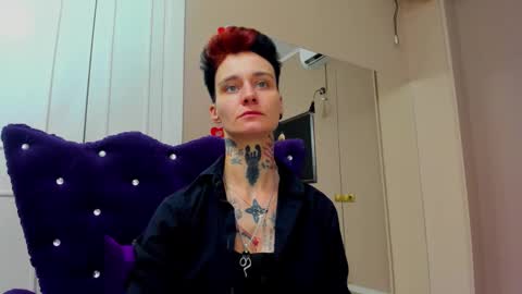 Sellena and Kenny online show from December 2, 7:45 pm