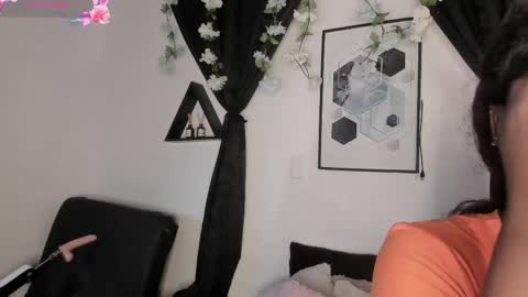 KENTHA  online show from April 27, 11:19 am