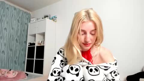 Kenzie online show from February 8, 5:29 am