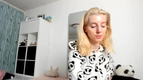 Kenzie online show from October 12, 6:50 am