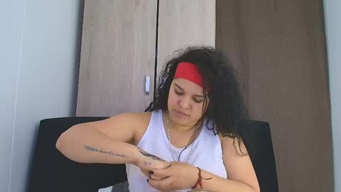 KESHA online show from April 22, 6:09 am