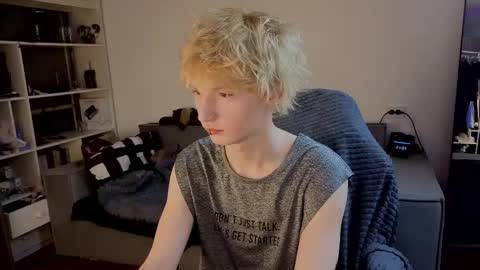 Kessy online show from October 8, 6:03 pm