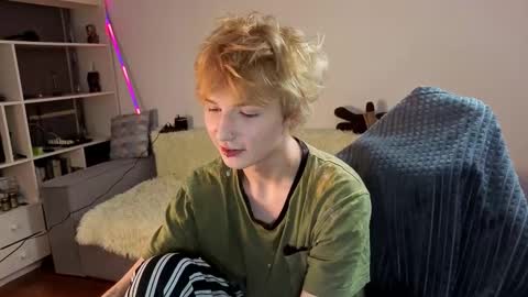 Kessy online show from September 12, 6:54 pm