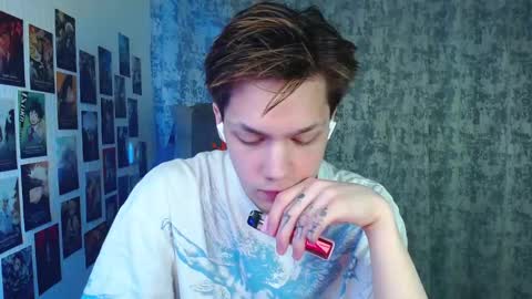 Kevin online show from March 25, 4:52 am