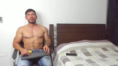 kevin_malone22 online show from March 3, 2:36 am