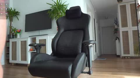 Kevin online show from April 22, 10:22 am