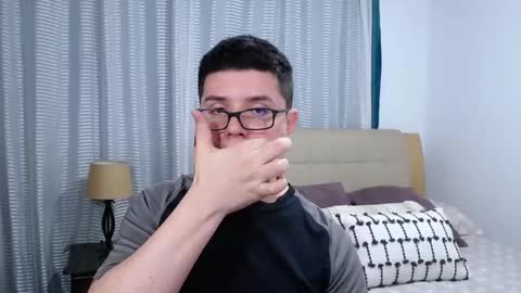 Kevin online show from April 21, 2:51 am