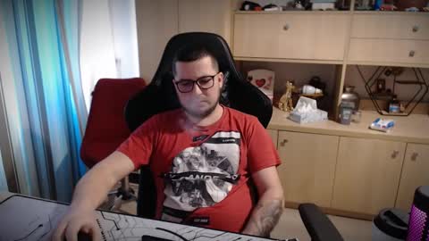 Kevinn online show from December 15, 12:01 pm