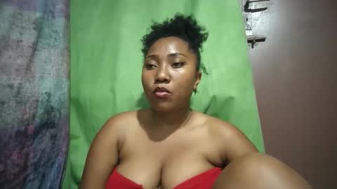 Snapshot of kezia0910 chatting on October 21, 7:50 pm kezia0910 online show from October 21, 7:50 pm