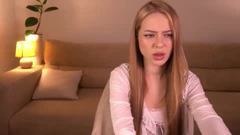 khalishy online show from March 27, 8:10 pm