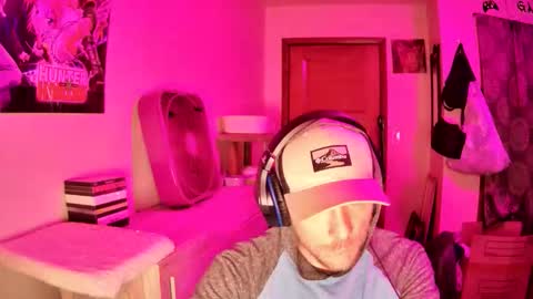 KevKev online show from December 15, 11:39 am