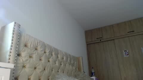 khloe33 online show from February 16, 4:09 am