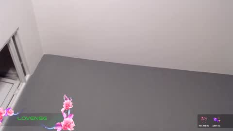 khloe33 online show from March 23, 8:30 am