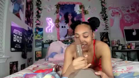 Khloe Sweet online show from February 26, 3:43 am