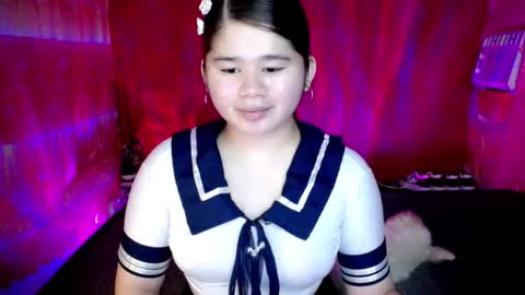 Your SweetGirl Ts online show from February 15, 4:49 pm
