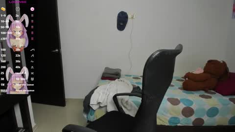 Evelyn online show from December 27, 11:53 pm