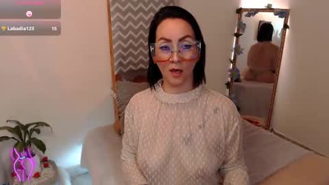 Kiara Bermont online show from November 19, 6:07 pm