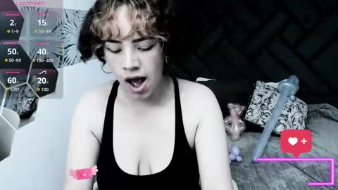 KIARA FOX online show from December 17, 9:21 pm