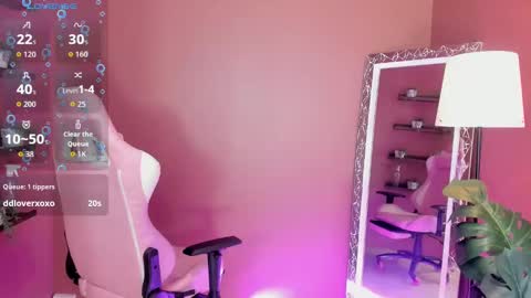 Snapshot of kiaraadvani_ chatting on October 2, 10:30 pm Kiara online show from October 2, 10:30 pm
