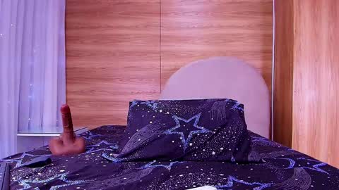 kiaralopez_ online show from June 5, 3:02 am