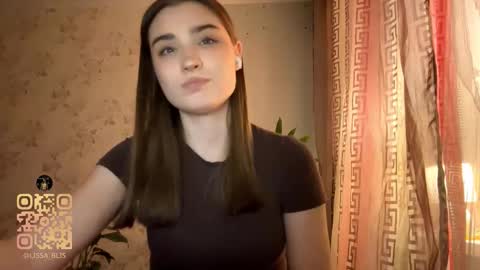 Ola my name is Lissa  Lets hit 10 Thumbs Up together   online show from February 6, 8:11 pm