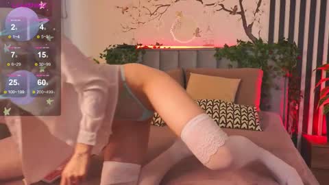 kiki_blue_eyes online show from September 29, 4:11 am