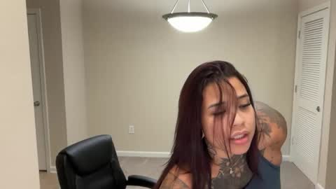 kikilove online show from June 5, 3:02 am
