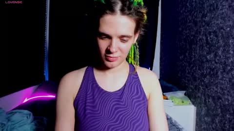 Kiki online show from November 30, 4:25 pm