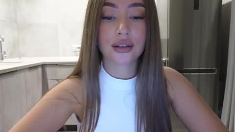 EvaAnna online show from February 26, 9:09 pm